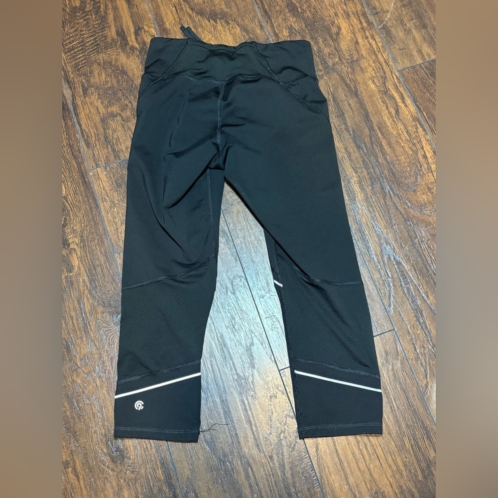 Champion Black Women’s Leggings with white accents - Picture 6 of 7